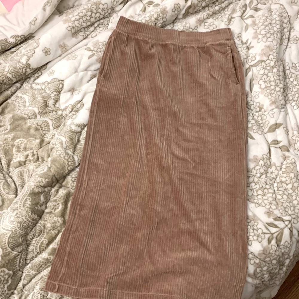 Uniqlo corduroy midi skirt
